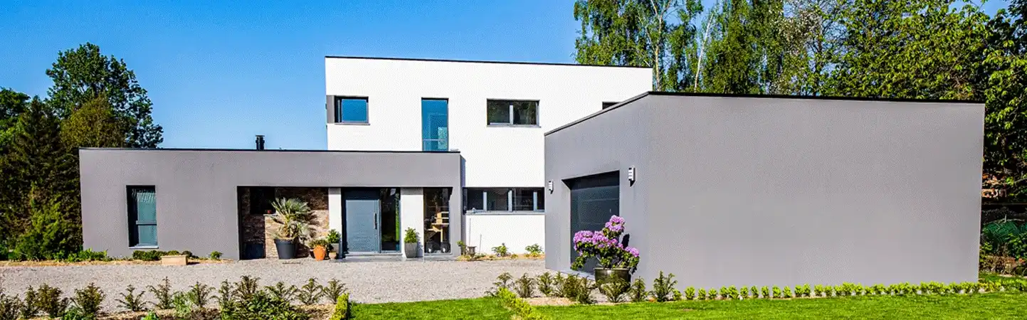 Construction d’une grande maison cubique et moderne de 225m²